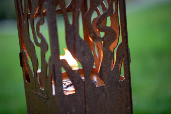 Blechbaron Feuersäule